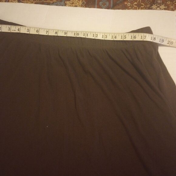 - Only Necessities A line mid length skirt with elastic waist - Picture 7 of 7